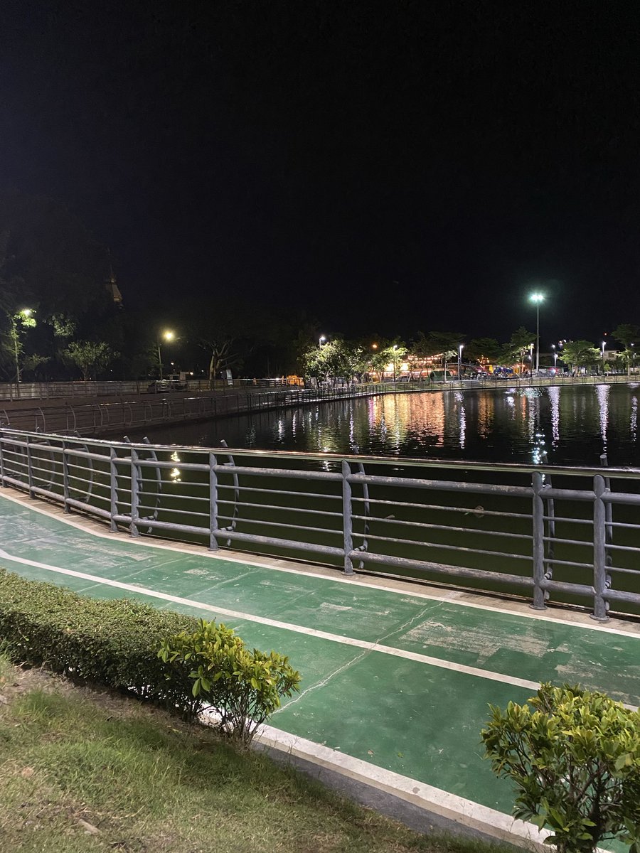 Dolphin_AP2's tweet photo. 💕  หนองแกช้าง เงียบจังคะ มานั่งกันนน
#หนองไผ่ล้อม #โคราช #โคราชในเมือง https://t.co/u0NH1GzPq2