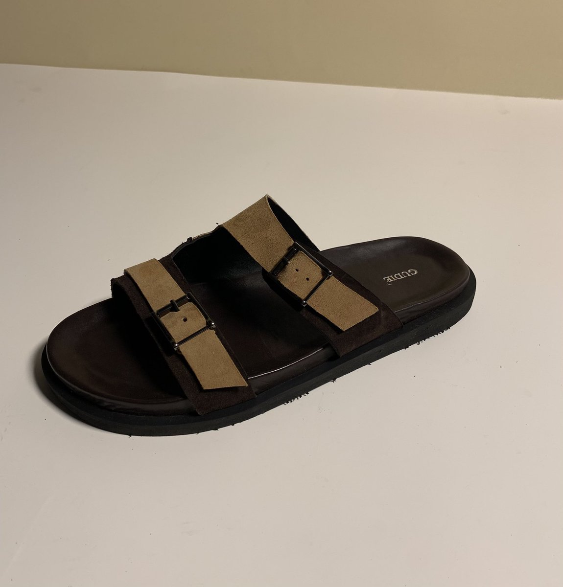 GoodnessAdeosun's tweet photo. Let’s sell 100 pairs today.
N10k each. 
https://t.co/XOka0lxFTA https://t.co/UmYRjLvsiP