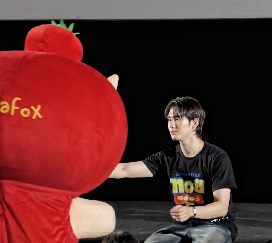 mtkunpimt's tweet photo. คนที่รักลูกสุดหัวใจ ถึงปากจะบ่นเรื่องลูกไม่ไปโรงเรียนก็เถอะ

FORCEBOOK MAFOX TOYSTORY5
#SFxForceBookTomafox
#ffroce_ #Kasibook #TOMAFOX https://t.co/YQhrdMI3J2