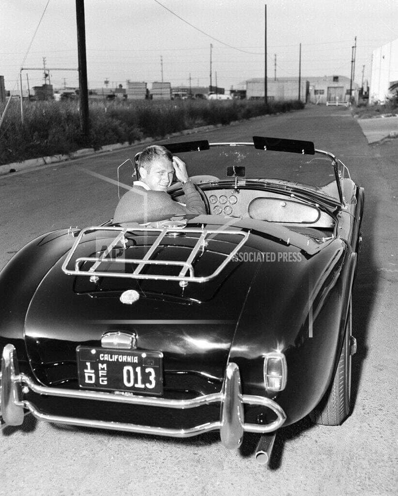 LindFritz's tweet photo. Steve McQueen in his new Cobra roadster 
June 28, 1963
Los Angeles Ca https://t.co/v4Bv7LFXtZ