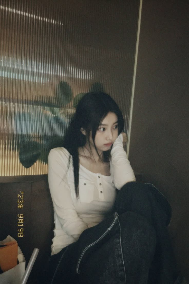 niremosi's tweet photo. Her : "aku ngambek." ㅤㅤㅤㅤHim : "dengerin dulu." https://t.co/XE2EIC6YRi