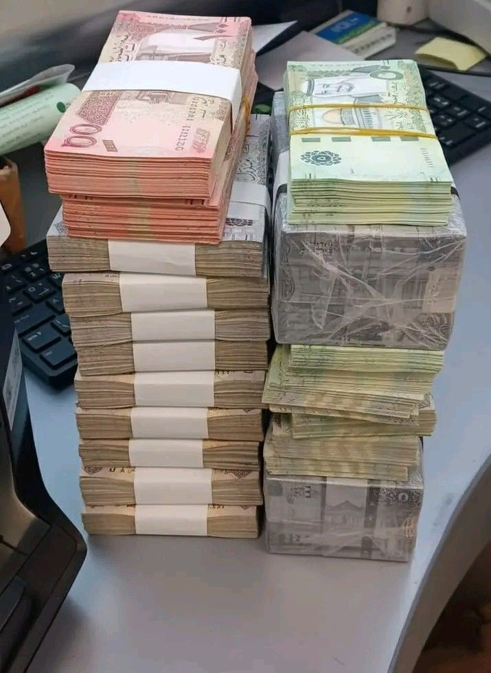 AllaMktb's tweet photo. لو جتك 4 مليون ﷼ سعودي  اليوم
هل يمكن للمبلغ .. أن يحل كل مشاكلك💵 

۱ - نعم

۲- لا https://t.co/b9cmk99wN5