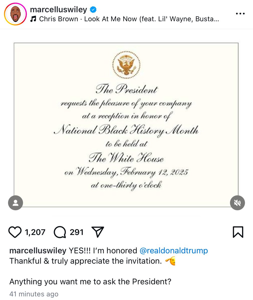 Omowale99949437's tweet photo. Life comes at you fast...One minute you're tap dancing and showing all 32 teeth for pats on the head from Trump and then you're in a County Jail cell fighting off marriage proposals from your bunkie https://t.co/Lukg54xBcA