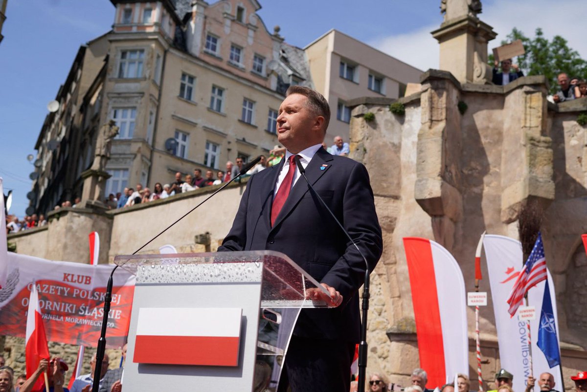 CzarnekP's tweet photo. 🇵🇱 Kłodzko! Dziękujemy, że byliście z nami. https://t.co/sEWjaKOLud