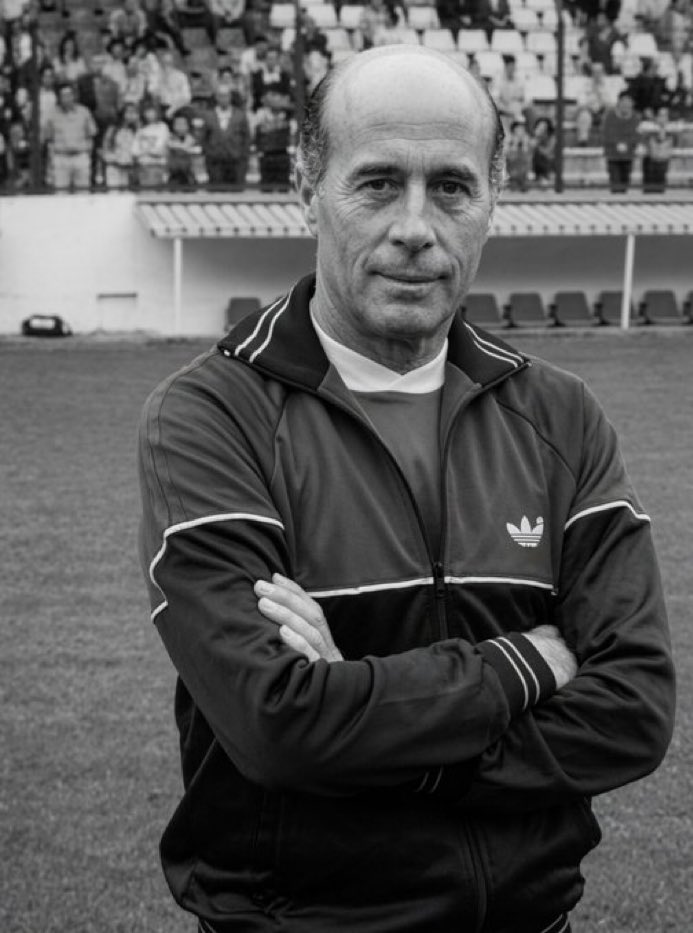 futbolretroes's tweet photo. Ha fallecido José Manuel Díaz Novoa, una figura reconocida en el Sporting de Gijón. DEP https://t.co/ElxrhLTsrM