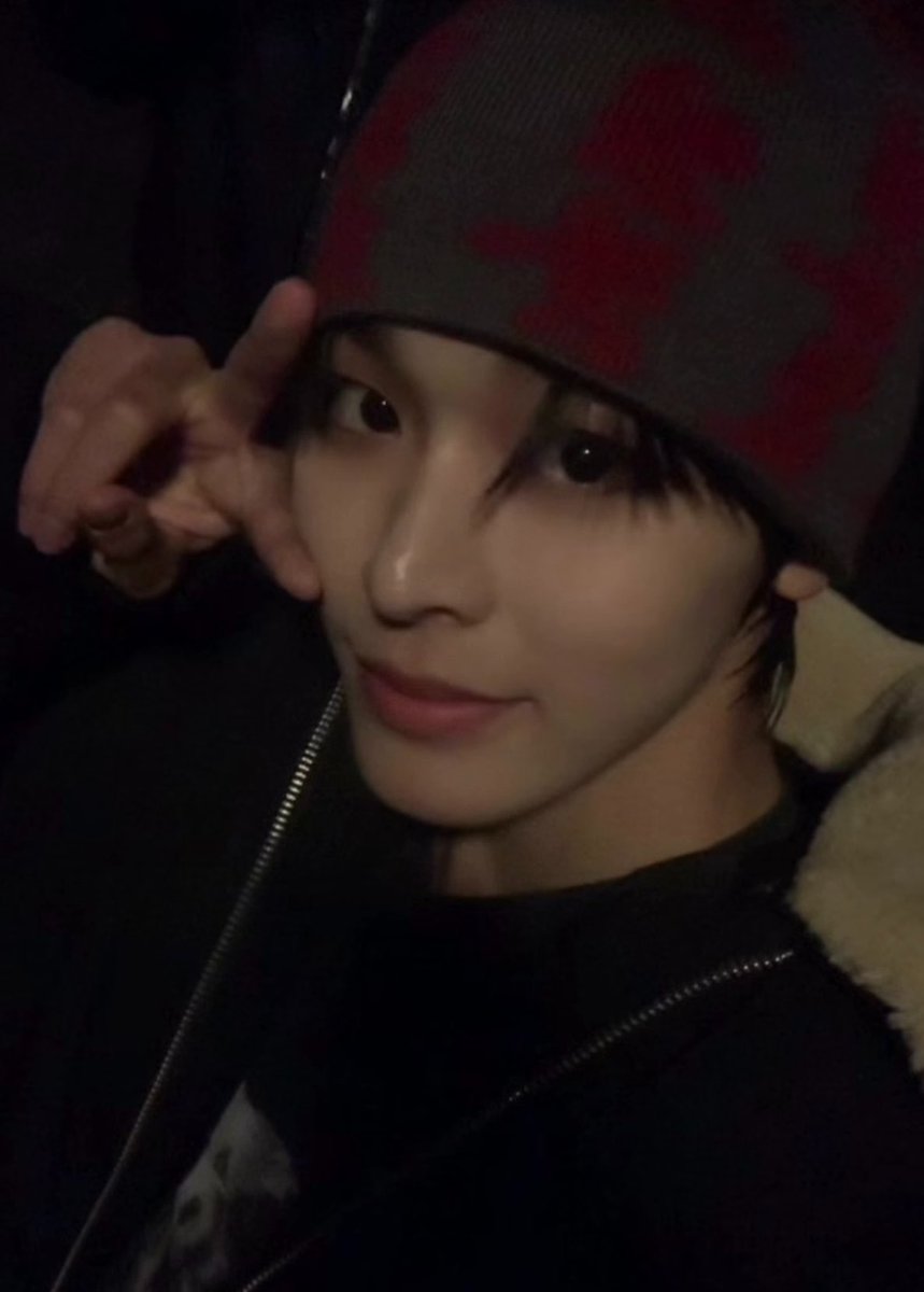 zzeoco's tweet photo. 브이밖에 할 줄 모르던 2023 리쿠 셀카 모음 ♡
(타래로) https://t.co/g3hbfrRK6P