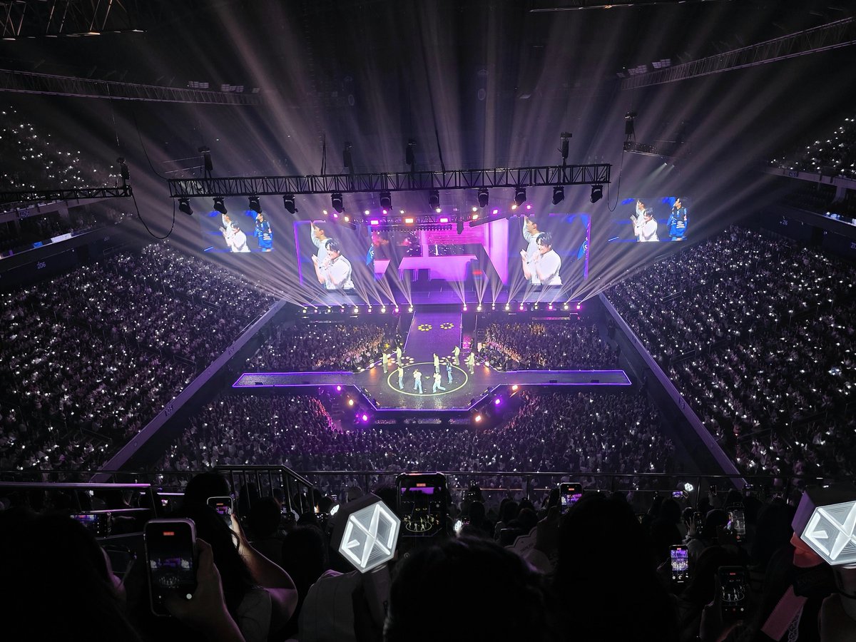 eamazzir's tweet photo. Appreaciation post yet again to the stage design of #EXhOrizoninManila
You are so beautiful, Exo. You still feel like home. Thank you for fulfilling your promise and coming back to Manila. We love you so much. 🥹🫶 https://t.co/ATxLe6swtu