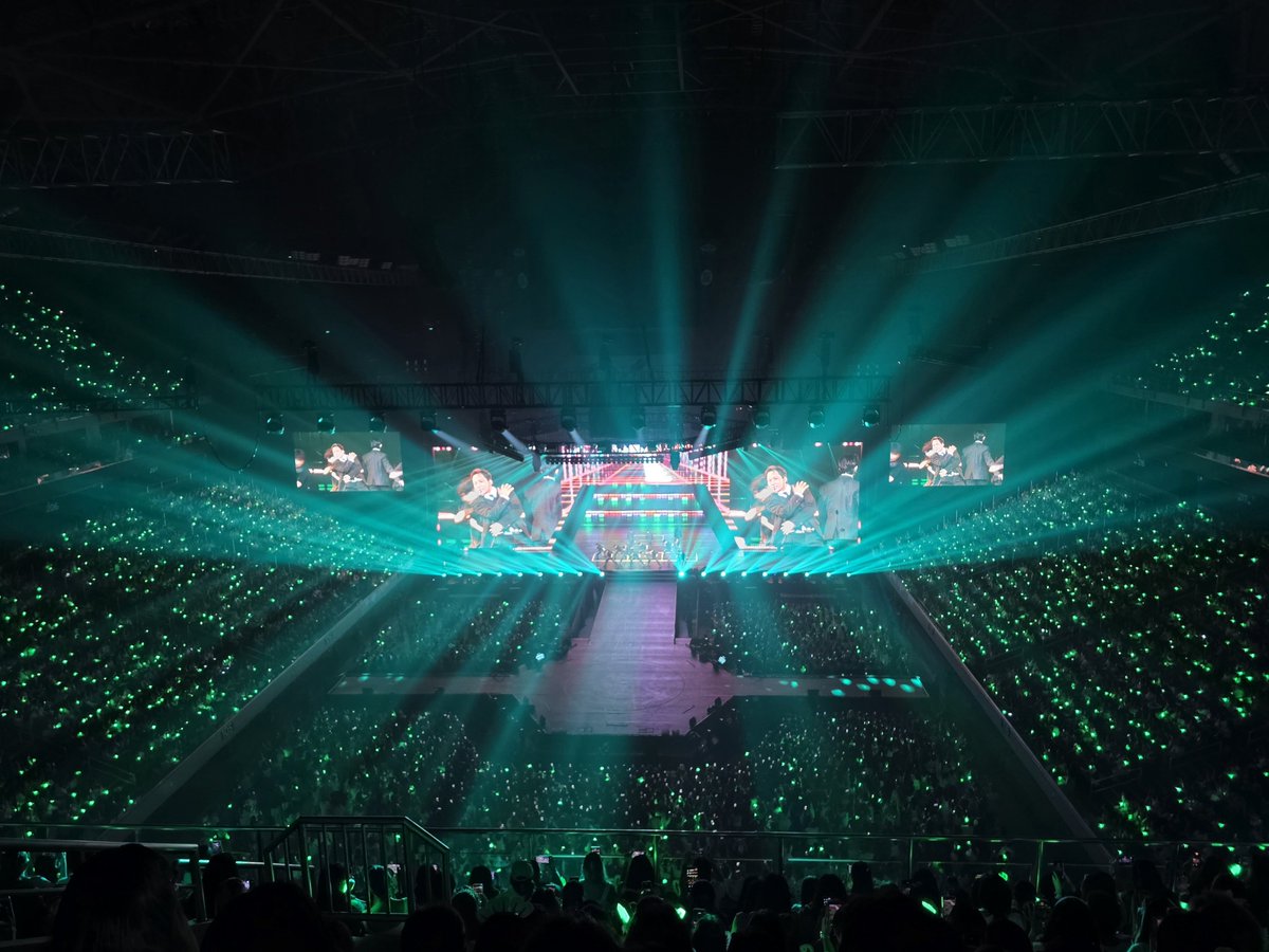 eamazzir's tweet photo. Appreaciation post yet again to the stage design of #EXhOrizoninManila
You are so beautiful, Exo. You still feel like home. Thank you for fulfilling your promise and coming back to Manila. We love you so much. 🥹🫶 https://t.co/ATxLe6swtu