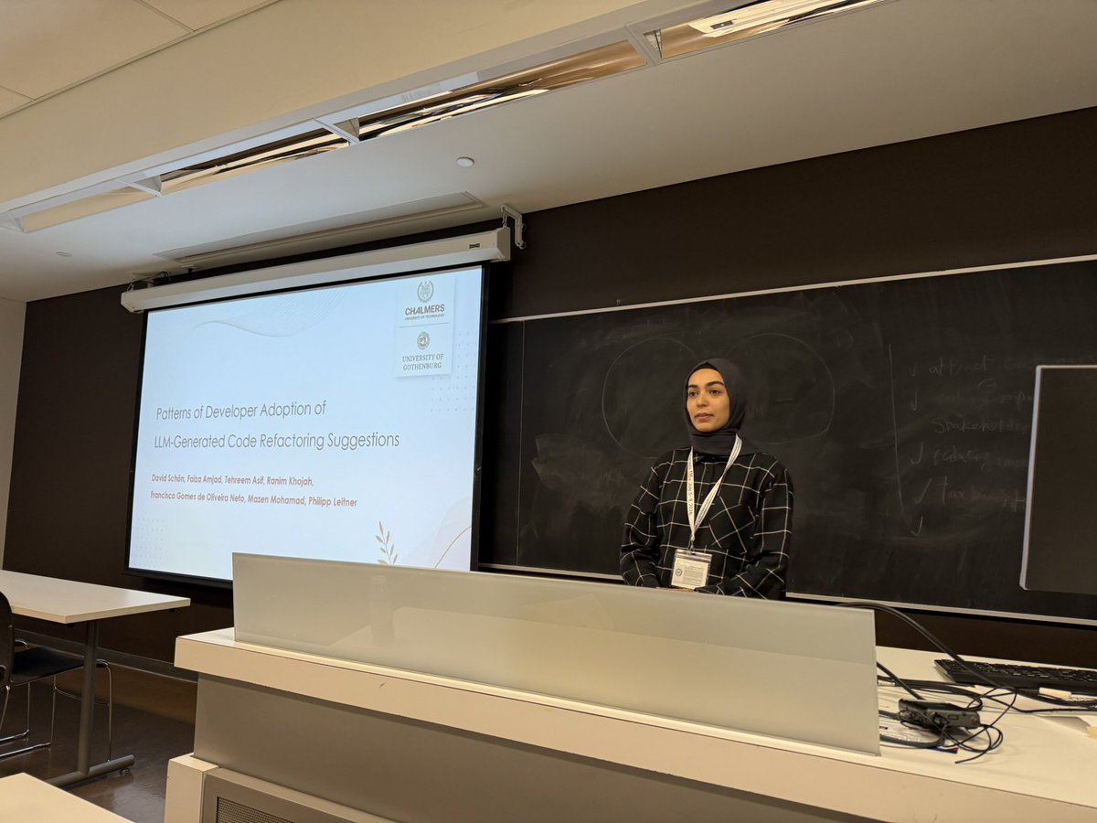 promise_conf's tweet photo. 👩‍💻 We start off our second session: LLMs for code quality &amp; developer interaction. First off: Ranim Khojah on how developers actually react to LLM-generated refactoring suggestions.  #FSE2026 #PROMISE2026 #PROMISE26 #FSE26 https://t.co/qsynxF2kNA