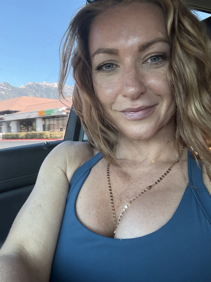 EMarie2222's tweet photo. Happy Sunday funday. I'm just enjoying a relaxing start to the morning which includes a quick breakfast run. I hope you have a fantastic day and had lots of fun celebrating the 4th. https://t.co/rSOhgAY2bD