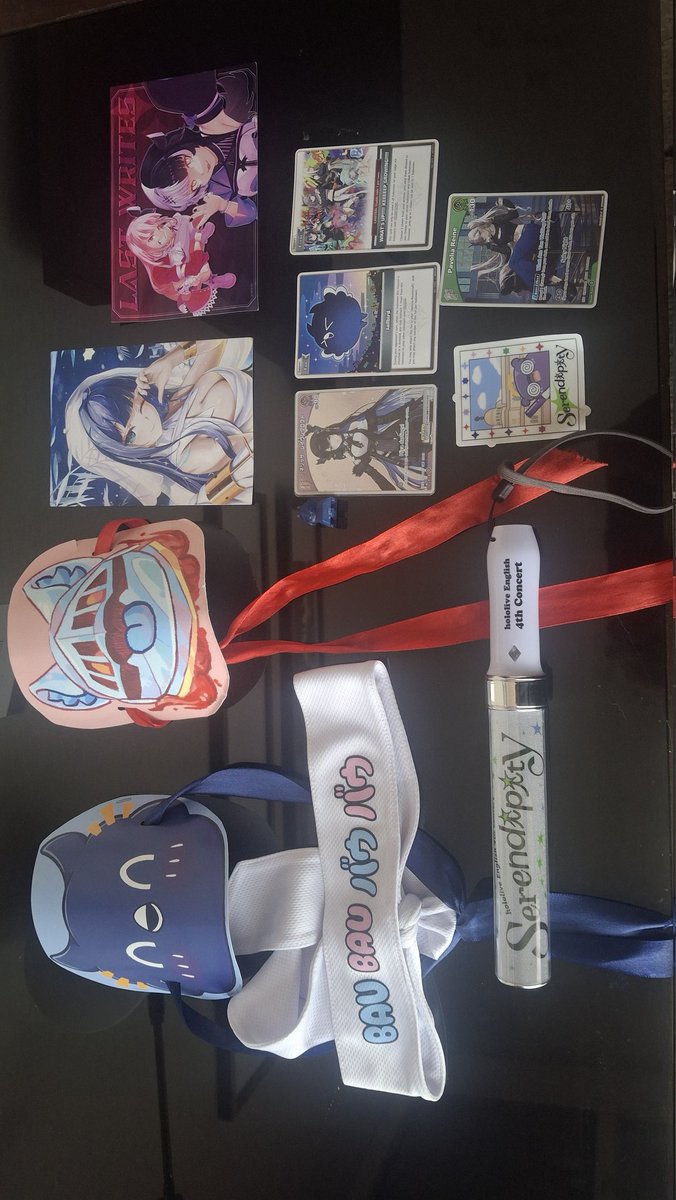 Renz_4568's tweet photo. Also Thank you for the gifts from the hololive fans that were giving it out at #Holoserendipity #Hololive https://t.co/vUrJgDRjtC