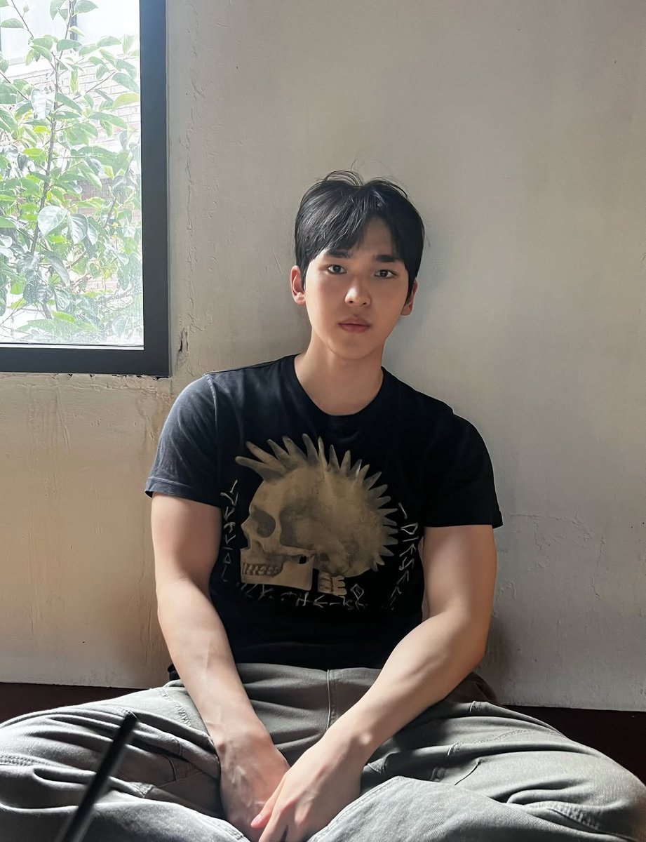 gaskun_10's tweet photo. I HOPE IT ISN'T THE ONLY ONE THIS MONTH😭😭😭

#문성현 https://t.co/4zQK3hQ9W6