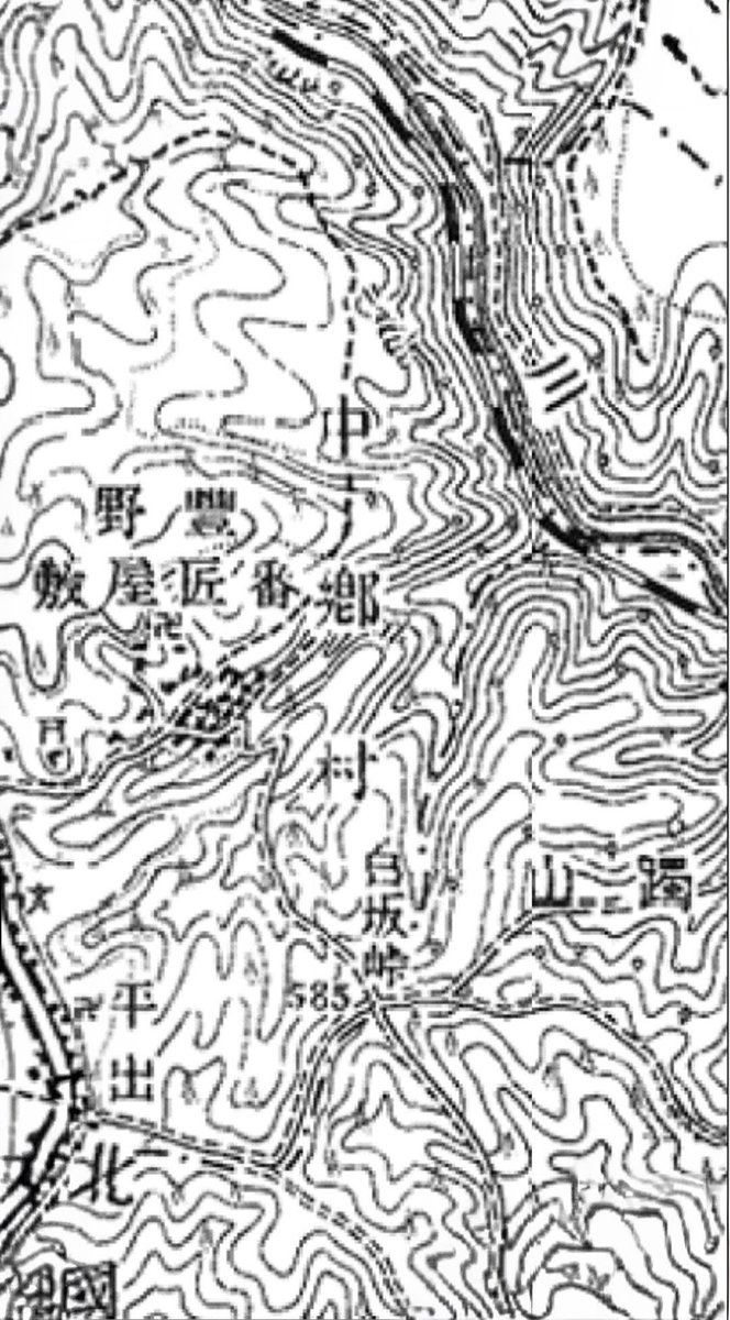 KATSUTAshikyo1's tweet photo. ◉ 新潟県中頸城郡「中郷村」

中郷村（なかごうむら）は、新潟県の南西に位置する中頸城郡（なかくびきぐん）に位置していた。
2005年1月1日に上越市に編入し、村域は地域自治区中郷区となった。
廃止日∶2005年1月1日
廃止理由∶編入合併
東頸城郡安塚町、浦川原村、大島村、牧村、中頸城郡板倉町、大潟町、柿崎町、清里村、頸城村、中郷村、三和村、吉川町、西頸城郡名立町→上越市
現在の自治体∶上越市
○ 廃止時点のデータ
国∶日本
地方∶中部地方、北陸地方、甲信越地方
都道府県∶新潟県
郡∶中頸城郡
面積∶43.55km²
総人口∶4857人（2004年10月
1日）
○ 中郷村役場
所在地∶〒949-2394
新潟県中頸城郡中郷村大字藤沢986番地1
座標∶北緯36度58分51秒　
    東経138度13分31秒
○ 地理
・山∶高床山、雲雀山
・河川∶渋江川、片貝川、十三石川、ウド川、ナビクラ川、芋川
・湖沼∶寿池
○ 沿革　
・1889年（明治22年）4月1日-町村制施行に伴い中頸城郡二本木村、岡川村、八斗蒔新田、西四ツ屋新田、板橋新田、藤沢村、坂本新田、松崎村、市屋村、江口新田村、片貝村、福崎新田村、宮野原新田村、稲荷山新田村が合併し、中郷村が発足。
・1956年（昭和31 年）1月1日-新井市の一部を編入
・2005年（平成17年）1月1日-上越市に編入され、���域は地域自治区「中郷区」となる