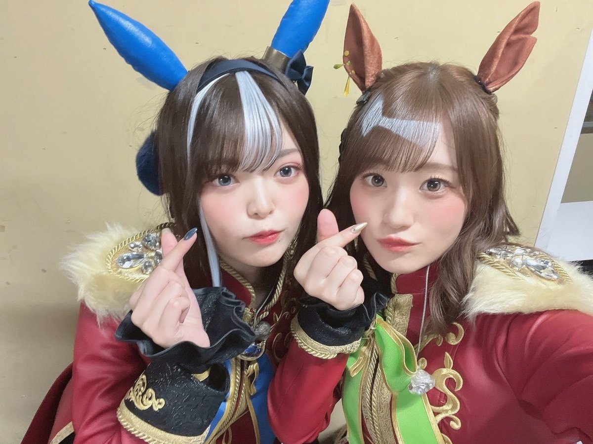 hina_py0's tweet photo. ライブが終わってしまった…
そろぼち振り返り〜とか言いながら配信見てました。すみません。お待たせしました。

 #ウマ娘7th東京D2 
思い出写真①

ジャングルポケット役 藤本侑里さん
カルストンライトオ役 望月ゆみこさん
エイシンフラッシュ役 藤野彩水さん
キタサンブラック役 矢野妃菜喜さん https://t.co/sOUKSNGc8E
