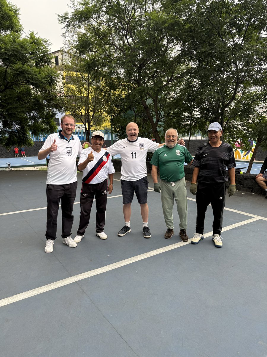 Hallett0's tweet photo. Altitude update from Mexico City this morning. For a fat, bald Englishman, it’s a piece of piss. Smashed them on their home turf. Good signs for our boys later. 

What a city though. Brilliant people, class food and football obsessed.   

#EnglandAway #England #CDMX https://t.co/CGBtvWH6fw