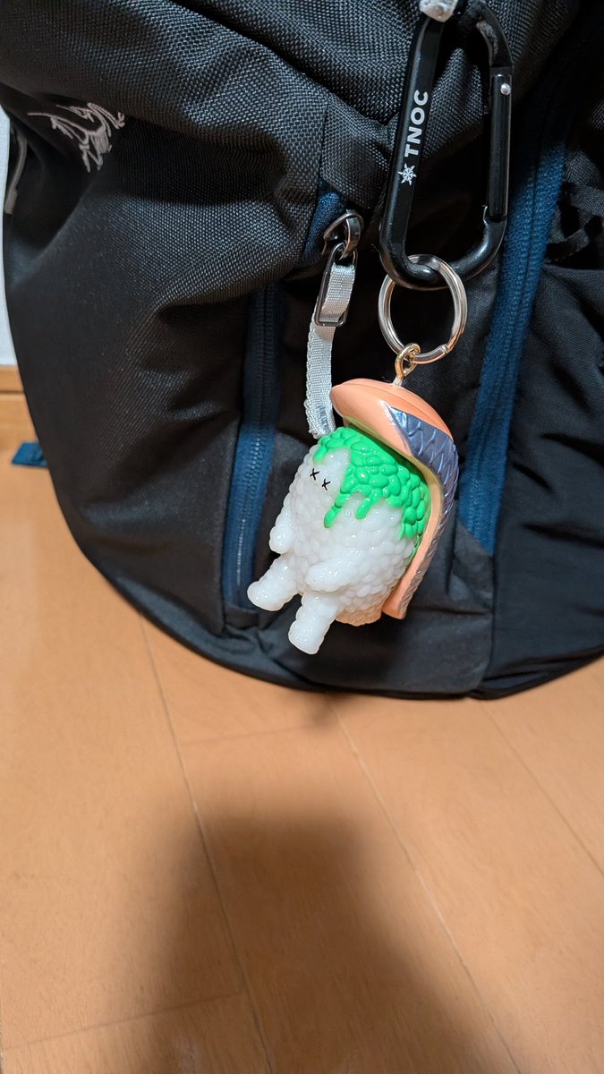 chidezika's tweet photo. 2ヶ月ぶら下げても外れなくて良い感じだしシメ鯖に付け替えてみた
サビありは輪郭が出て良い https://t.co/JOfl6S77T6