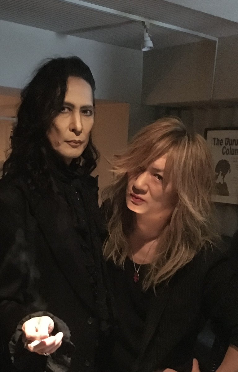 AoPBUG's tweet photo. ISSAYさんお誕生日おめでとうございます🌹

直接お祝いの言葉が言えないのが悔しいとこですが、今宵は男前シャンパン部🍾
付き合いますよ🥂

#ISSAY https://t.co/ndkDARm9QJ