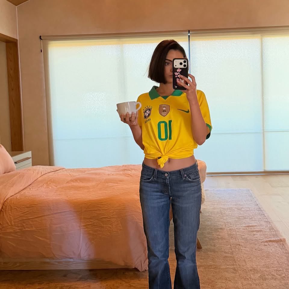 camisecretz's tweet photo. é hoje né brasil? https://t.co/YXomb3SA63