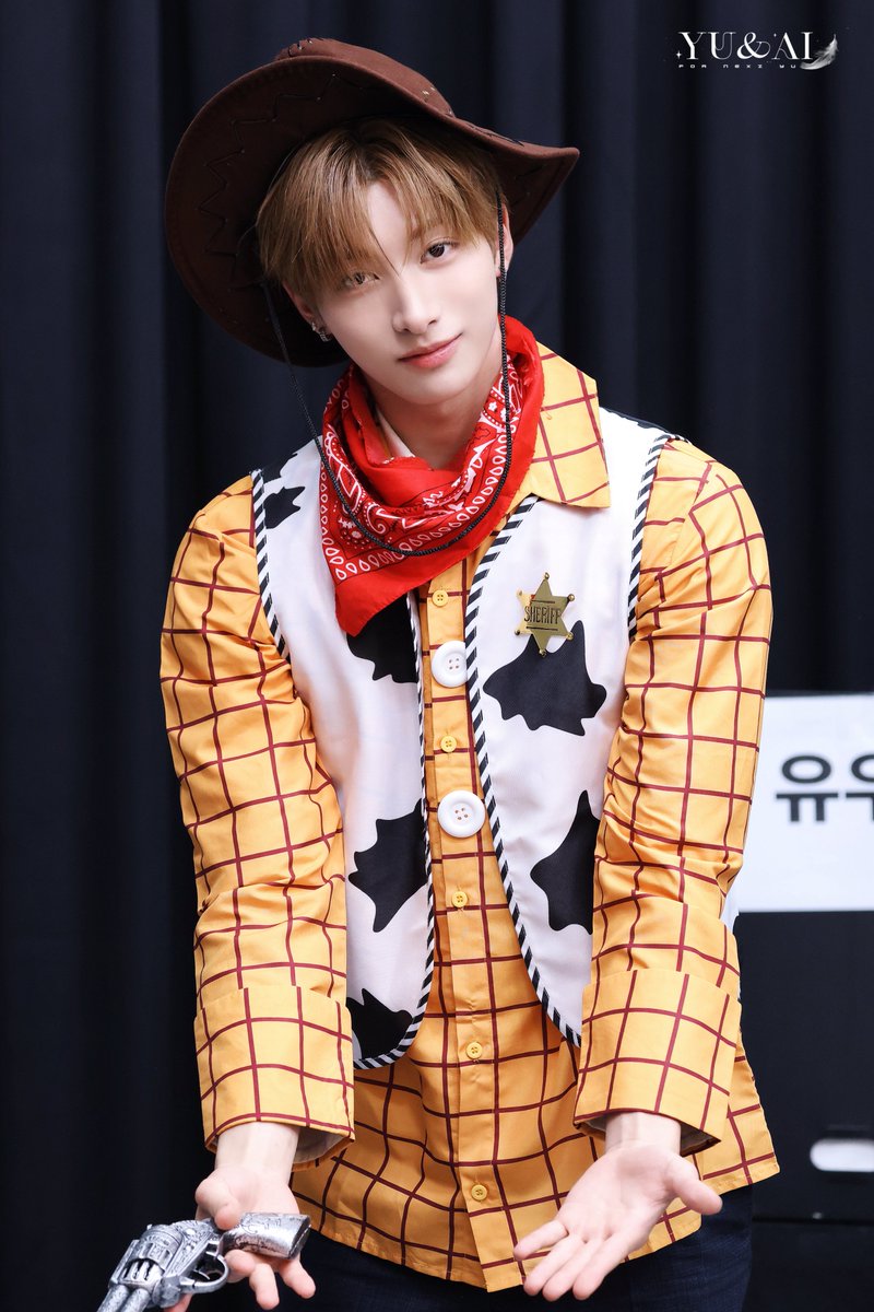 yuandai0427's tweet photo. 260705 Fansign 

HQ4

#NEXZ #YU 
#ユウ #유우 
#ネクスジ #넥스지 https://t.co/Ln5b5yOqFi