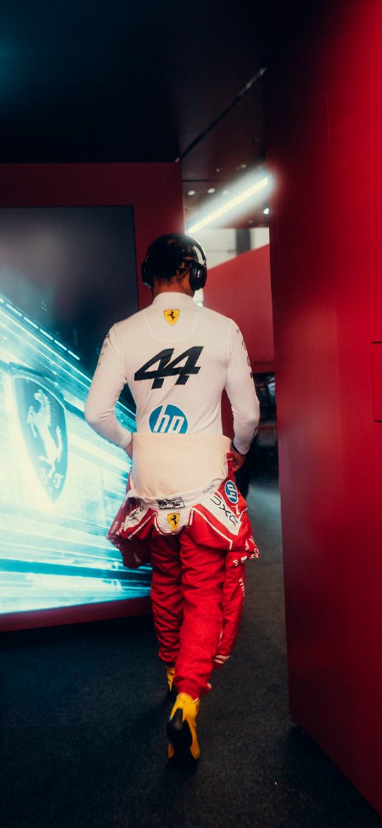 moran_juampi's tweet photo. #Wallpapers 📱
 └📂 #Formula1 
      └📂 #BritishGP 🇬🇧
            └📂 Lewis Hamilton 🇬🇧 https://t.co/t10QjYSTaE