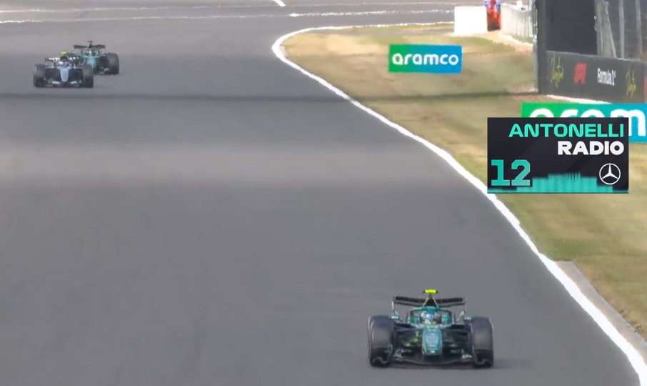 EstagiariodaF1's tweet photo. Antonelli chegando no Leclerc e o carro da Mercedes dá problema

senhoras e senhores, eu não sei nem como pronunciar as palavras a seguir, mas

Charles Leclerc DEU SORTE https://t.co/HX6MZlTN1X