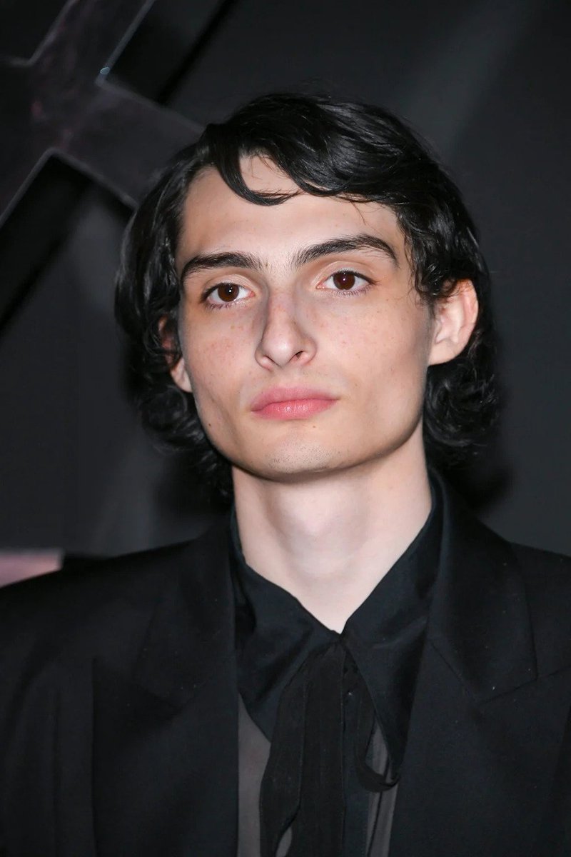 finn wolfhard lips tweet media