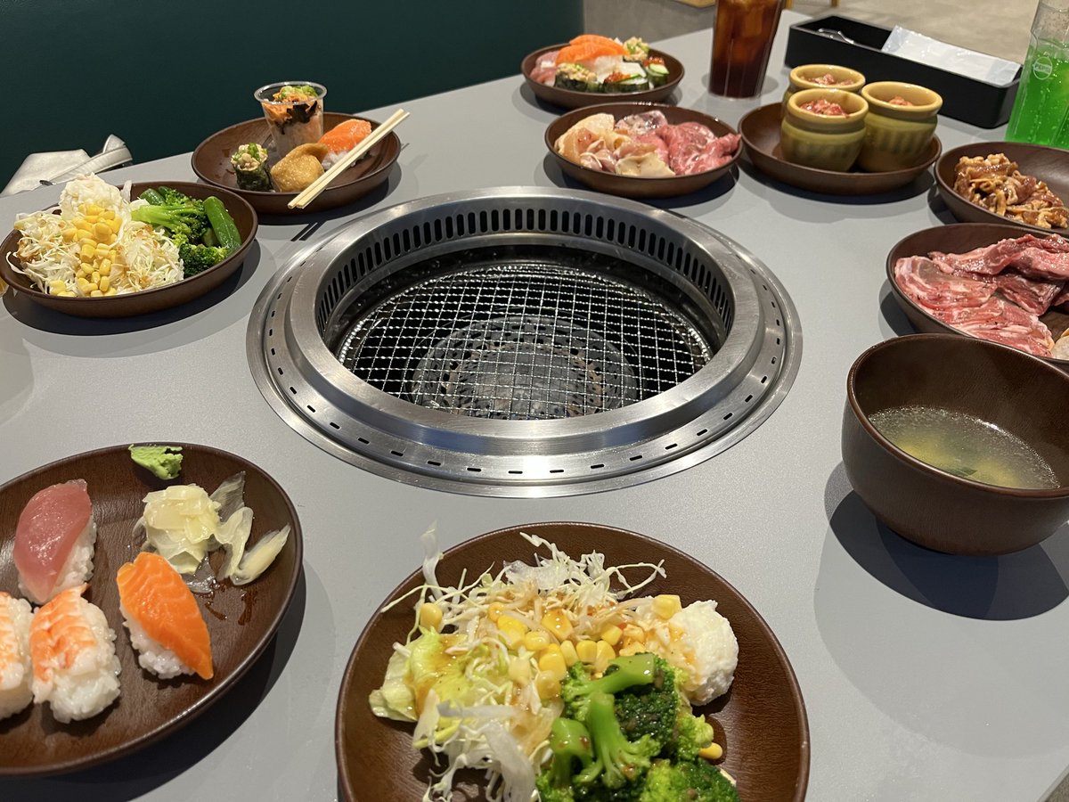 Be11chan's tweet photo. たくみくん達とご飯🍚
からのおたぽさん🏃
何もやるのない言うてやっちゃうやつ🙃
お疲れっした🙋‍♀️ https://t.co/qycd7BojNr