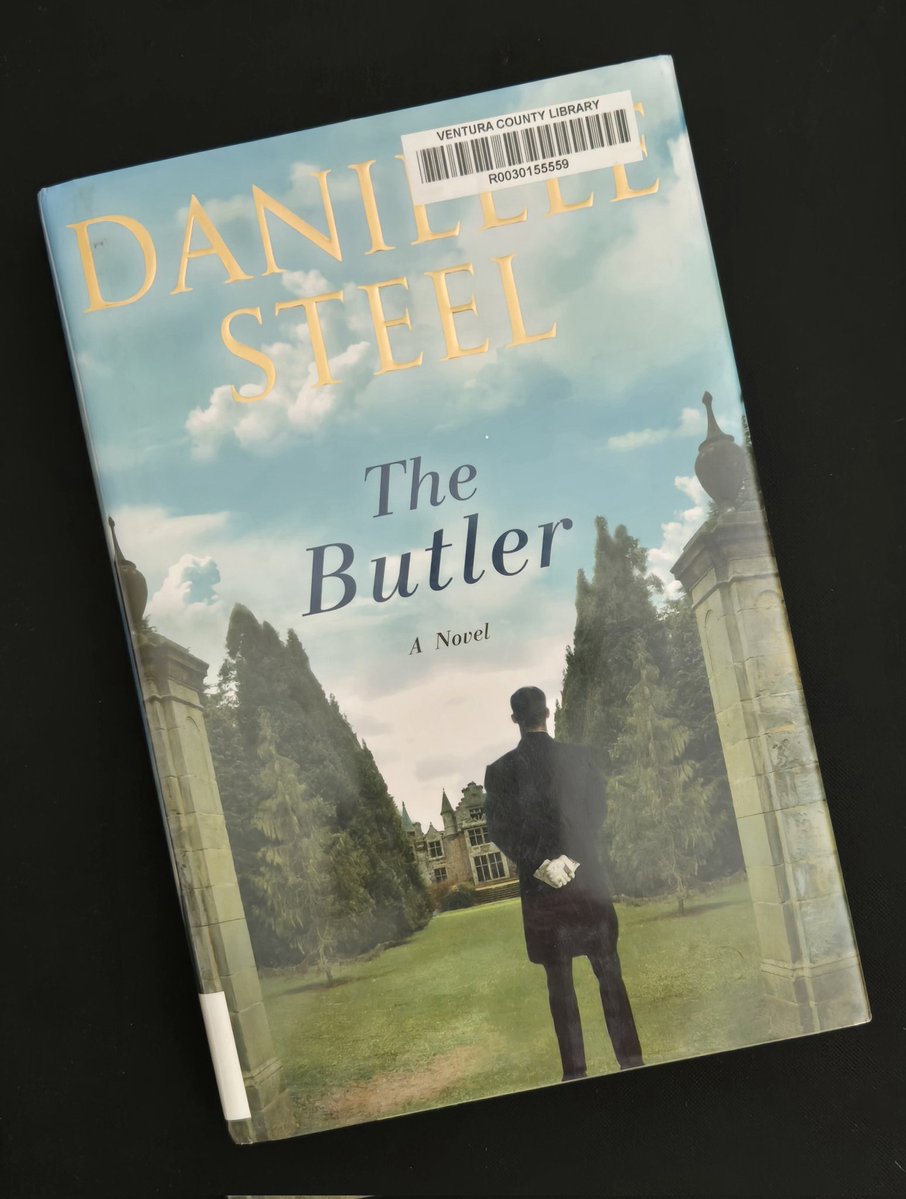 SusanLDorazio's tweet photo. After struggling through my last book (how that got made into a movie starring Julia Roberts I'll never know), I picked up a new one at my library. This book should be way more enjoyable 📖
#CurrentRead #DanielleSteel #TheButler https://t.co/G4qcOf8vyw