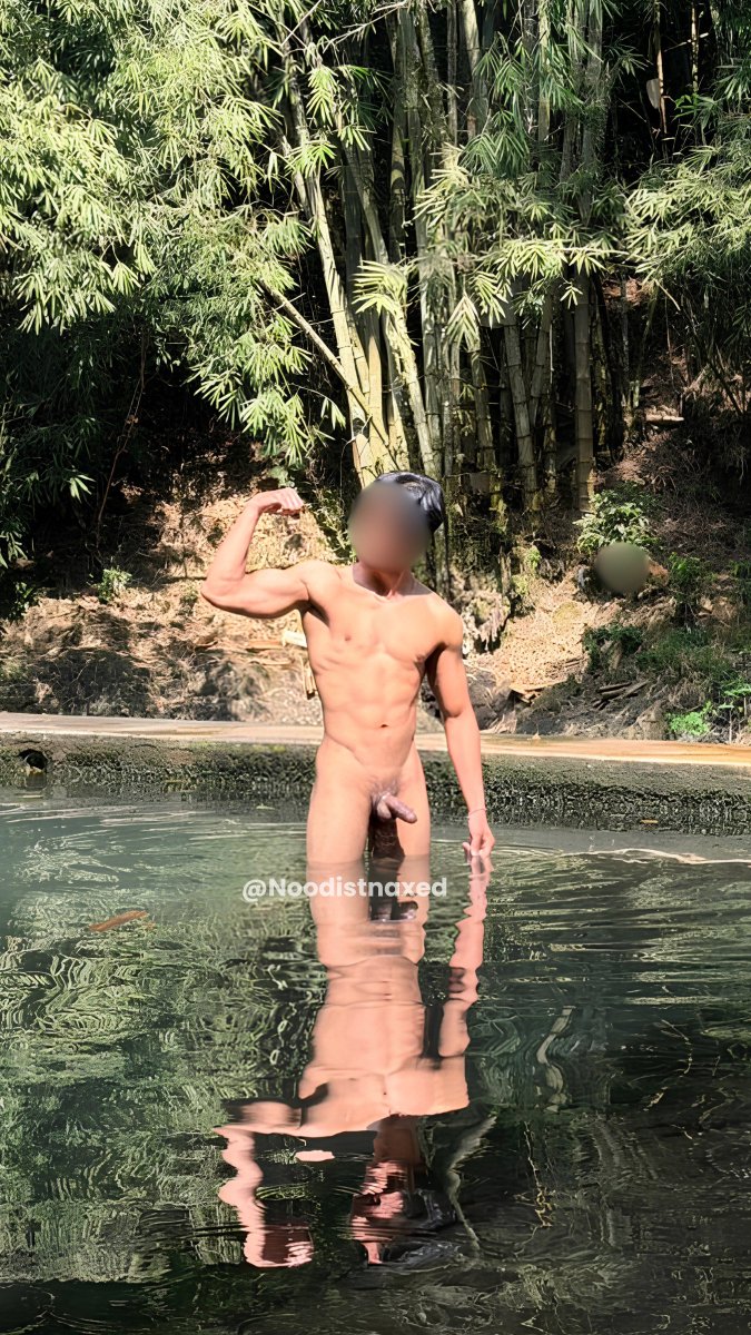 noodistnaxed's tweet photo. Area yg diperbolehkan untuk naked. Ya ga si(?) 
Infoin tempat kyk gini lg dong

#gayjakarta #gayjember #gaymalang #nudist #naked https://t.co/fS9uAS1NL7
