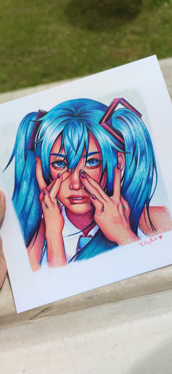ax_yully's tweet photo. Nunca dejes de dibujar!
#miku #coloredpencils https://t.co/rJ8mOnbVIB