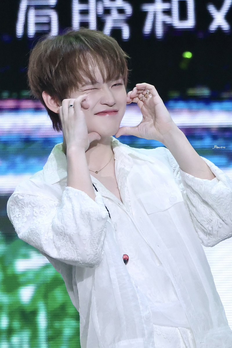 _Fleur1122's tweet photo. 260705 FM

#천러 #辰乐 #CHENLE #NCTDREAM https://t.co/Vx2nPOAbsI