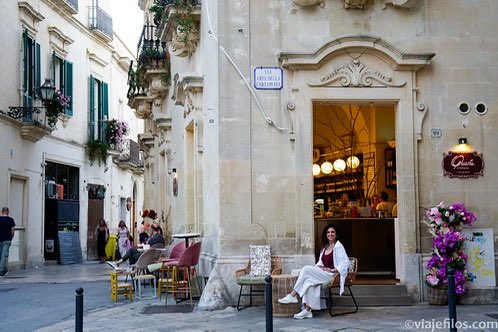 viajefilos's tweet photo. 🏛️ Lecce nos conquistó desde el primer paseo.

Barroco, plazas monumentales, iglesias espectaculares y una gastronomía que enamora. Para nosotros, una parada imprescindible en cualquier ruta por Puglia.

📍 Descubre todos nuestros consejos en Viajefilos 👉🏻 https://t.co/Pk0IKtllXt https://t.co/buKivWnKSQ