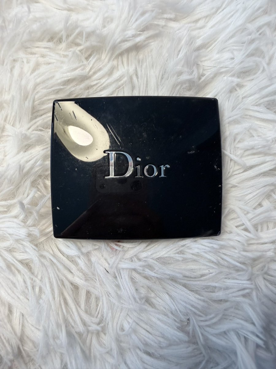 clothes_1718's tweet photo. บลัชDior
รายละเอียดตามรูป
550 https://t.co/MxwnRoO9Hq
