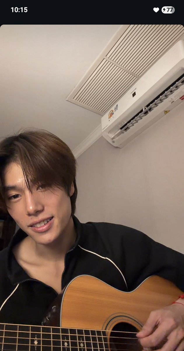 elfphuwin's tweet photo. si ganteng liveee https://t.co/a752AqDEqe