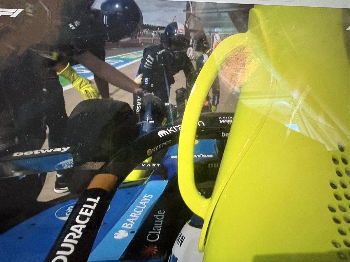 63grussell63's tweet photo. they just got bored and retired him with 4 laps left im not even joking https://t.co/QIgFvrdO7g
