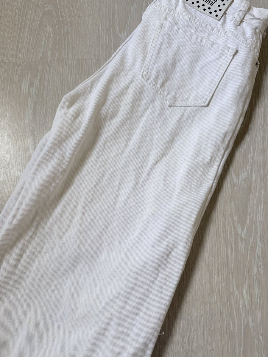 clothes_1718's tweet photo. TooHotToHeal (S) เอว25-26
Sugar milk 
390฿. ตน มีรอย เลอะ เอาไปแช่ไฮเตอร์ https://t.co/sTSFtcMGgY