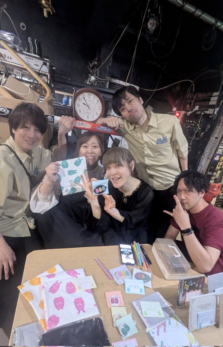71461114moroyas's tweet photo. 三プロでのCacisさん。歌に大喜利の審査員も!楽しいライブでした!!
#Cacis https://t.co/SZbCRFiSbW