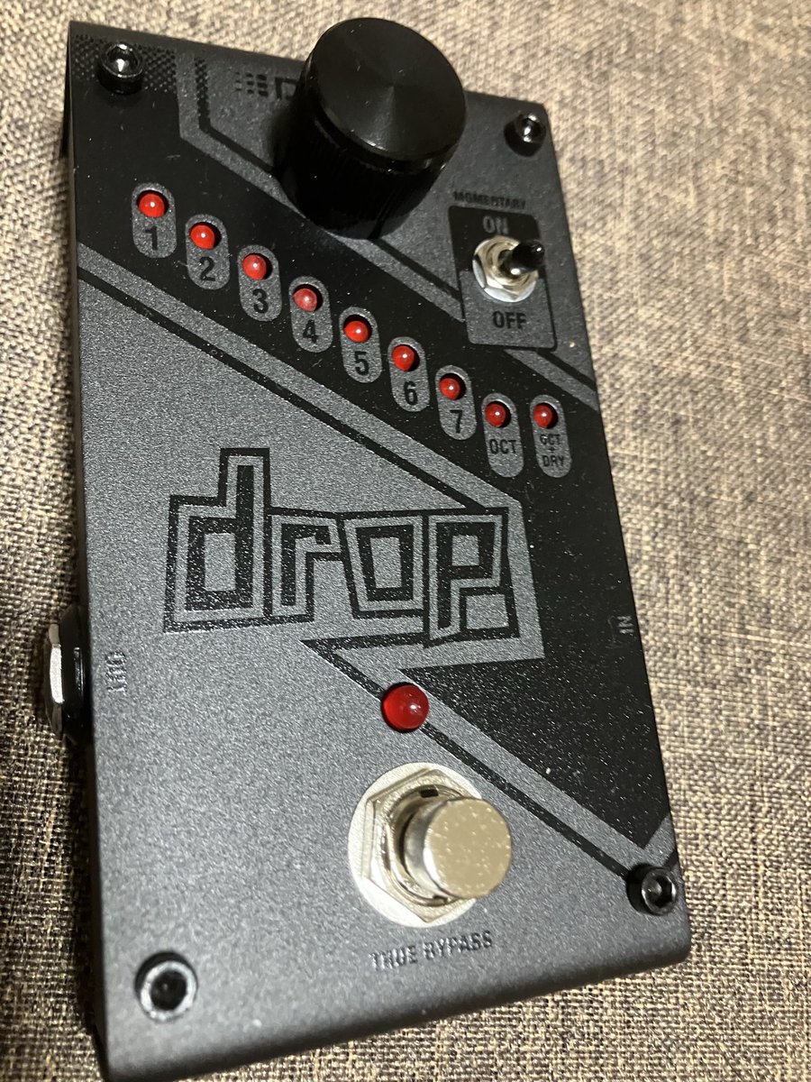 本日お迎えした新しいエフェクター Digitech DROP。 ベースに使えるか