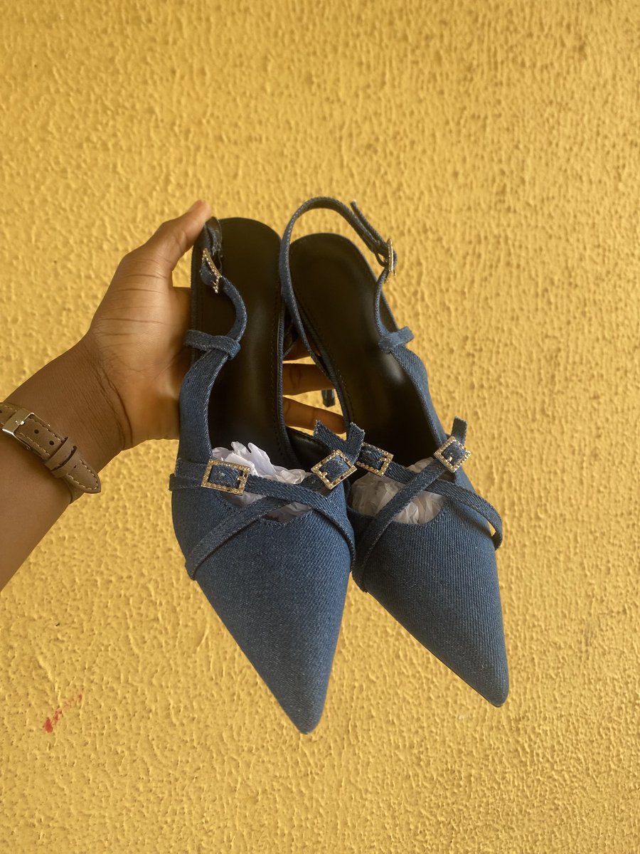 thehorla_mhiday's tweet photo. A Nepo Baby’s Shoe Collection🤭😌.
Up Temu joooor!
All of these buys are exactly fit to size no need for sizing up when buying . https://t.co/PaoGsICFew