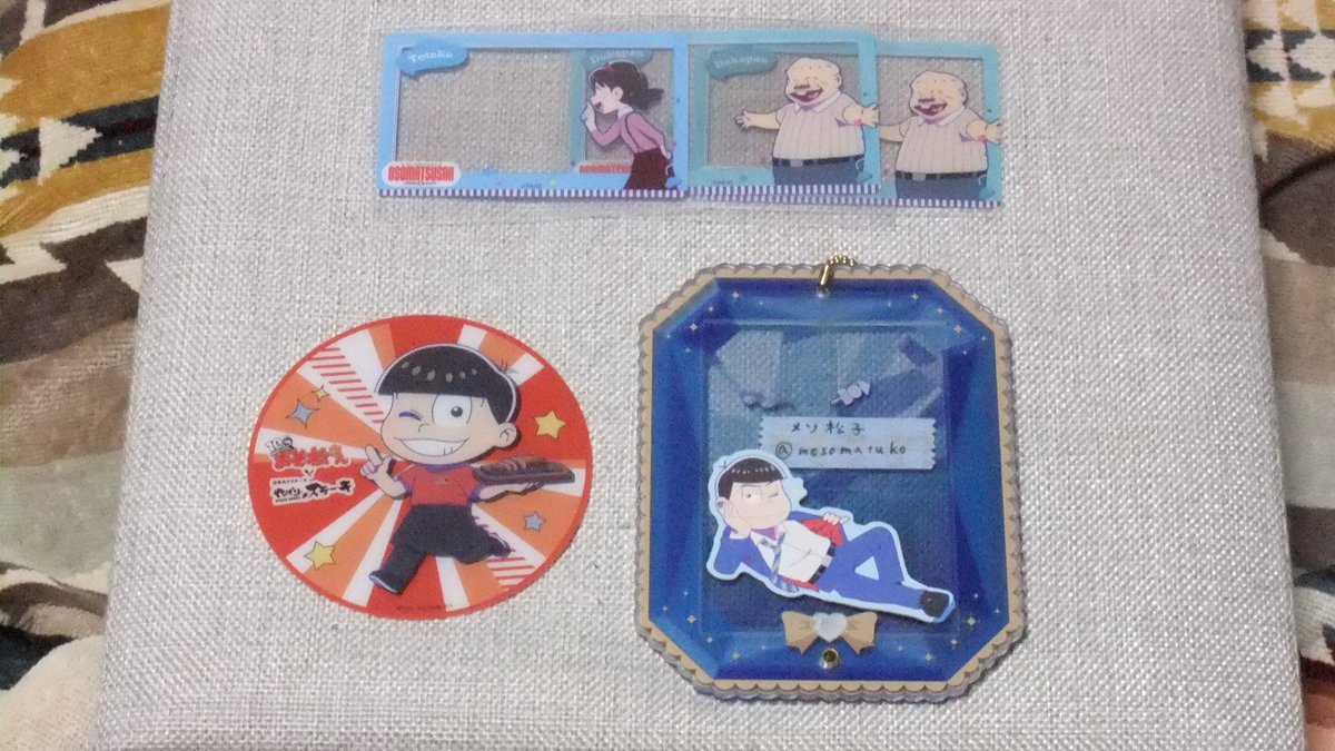 mesomatuko's tweet photo. 【 譲渡・異種交換】おそ松さん やっぱりステーキ 10th  開幕祭 クリアカード、コースター
譲：おそ松、トト子、デカパン
求：1枚200円＋送料、又は同異種のカラ松＆チビ太
大阪市内手渡し又は郵送。検索からもお声かけ頂けると嬉しいです。よろしくお願いいたします。 https://t.co/5Z7wfDRgZy