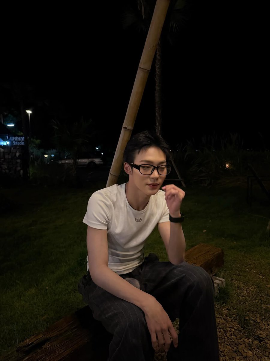 LEGO_LYKN's tweet photo. 𝗜𝗚 𝘂𝗽𝗱𝗮𝘁𝗲𝘀 

➷le_tsgo_eating 

🗓️ 07 | 07 | 26

ผมรู้พี่ก็ชอบผม…

https://t.co/MAw2baPghM

➤ #Lego_Rapeepong 🌐
➤ #LYKN https://t.co/PmsJ1Fd4dP
