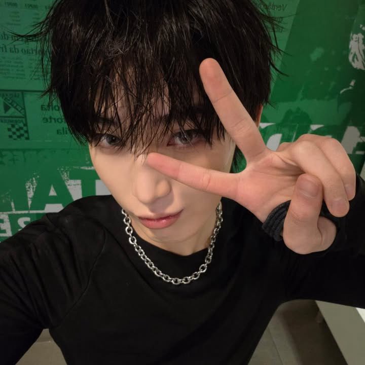 Vamp7FATE's tweet photo. ENGENEE CAMBIO DE TAGS‼️

⚠️: Recuerden no mezclar los tags!!

Tags para Sunno:

#OurForeverSunshineSUNOO
#BeliftProtectSunoo

Tags de protesta:

#BOND_NEVER_BREAKS_7
#MOONBOUND_FOREVER_7 https://t.co/h7ZSrTzolo