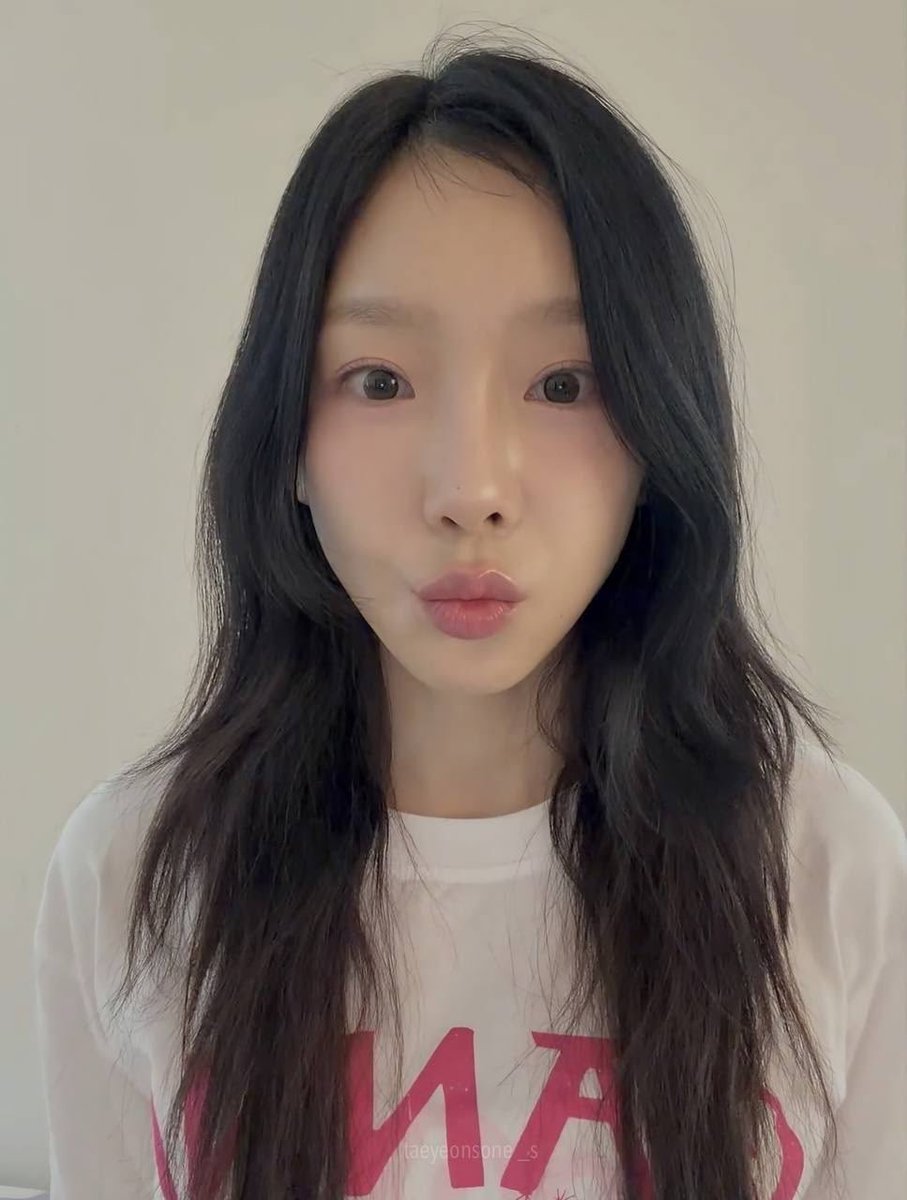 persisNayeon's tweet photo. คิดถึงพี่แทยอนจัง🥹💜 https://t.co/ELZBR7TqtU