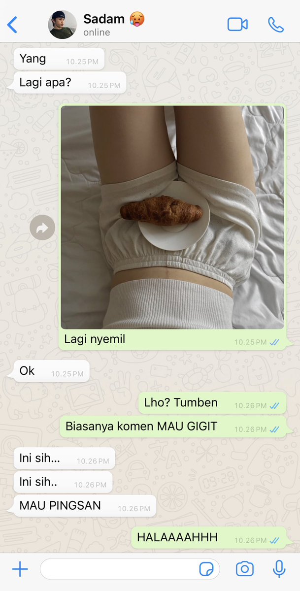 Meowwnulis's tweet photo. SkyDam, one tweet au
— Sadam mau gigit

Tag : Markhyuck au https://t.co/D5ceN4Dn9T