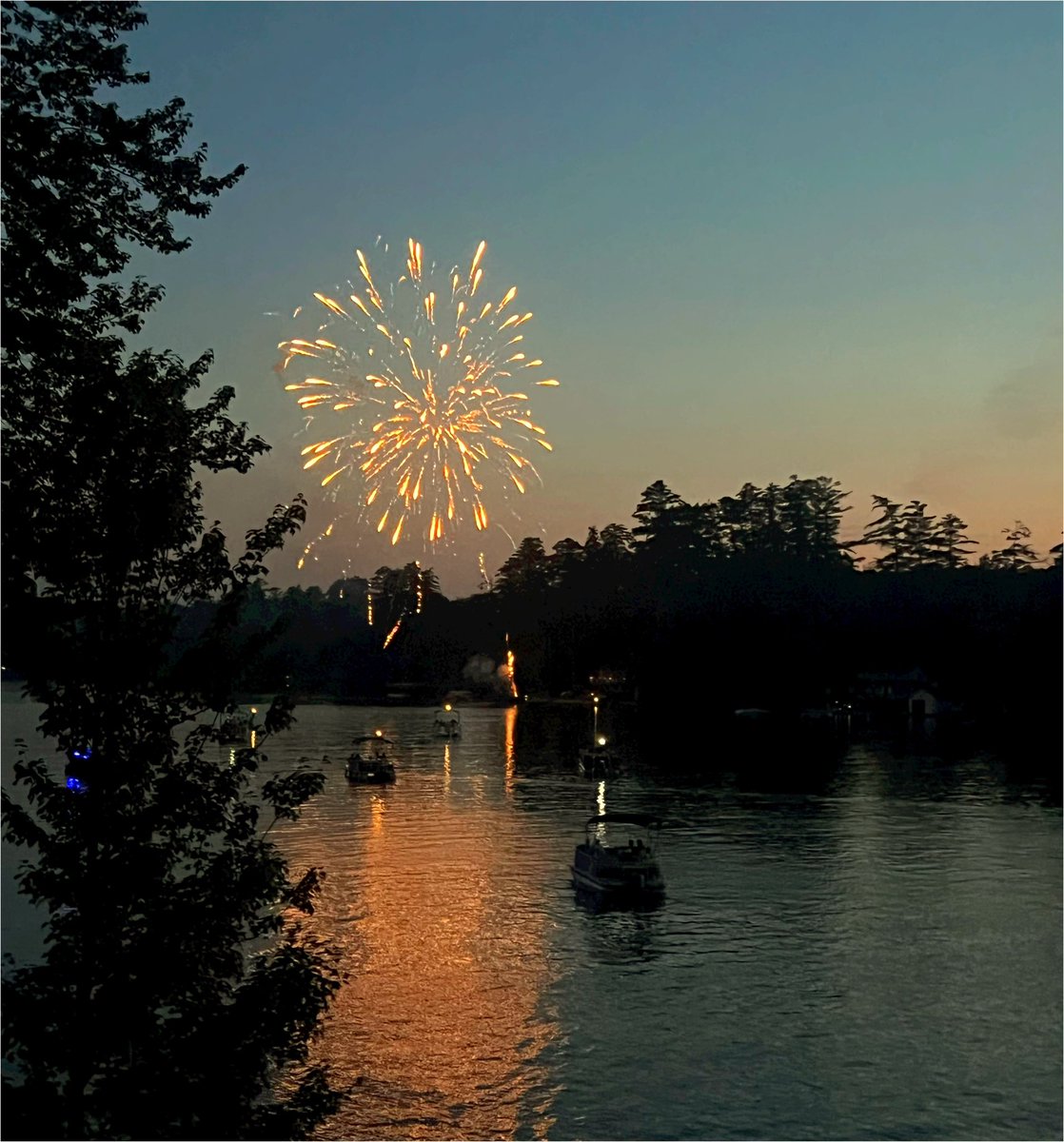 EzyWriter's tweet photo. Maine…

#happy4th https://t.co/hrJmnfYFMm