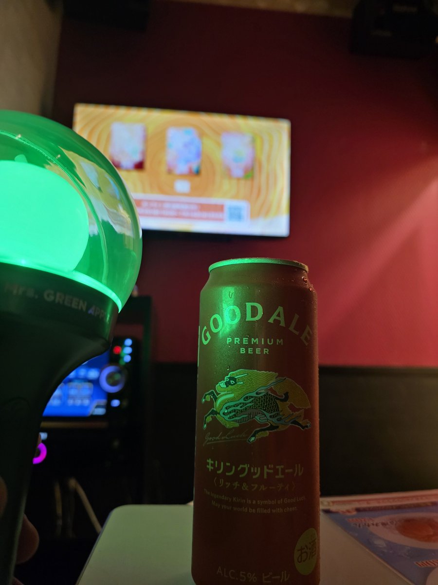 sumiria701's tweet photo. イ/ミュータブル配信鑑賞会楽しかったー！あり���とうはるくん！！！！
昨日よりもフルパワーで歌ってたね
ラ後バフで90点↑も増えたし
そんで誕プレもいただいてしまった！！
年内ボナ目標にスコアタ頑張ります https://t.co/urFAmEq3SE