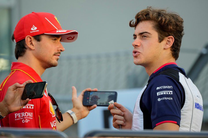 Lucardoo0's tweet photo. Leclerc P1
Hamilton P3
Colapinto P19 → P9

🥂 🇬🇧🇲🇨🇦🇷 Gran tarde en Silverstone. https://t.co/gvIUdgqhX4