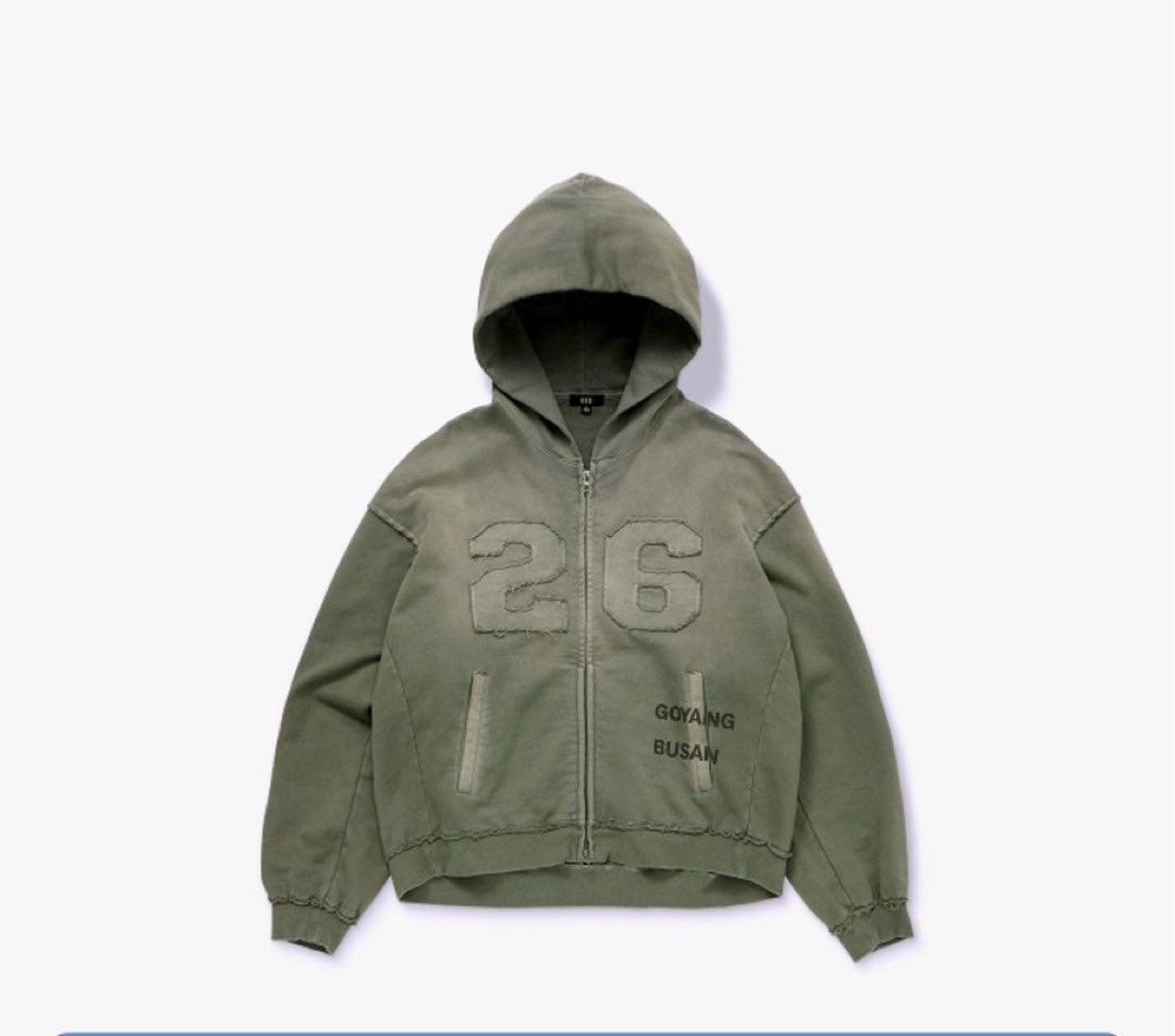 gldntgk's tweet photo. Inch check wts lfb

BTS zip up green hoodie korea (goyang, busan) 
ONHAND 

— bought from pasabuy (selling for same price)
— with tag intact; only worn to try size; never washed 

Size: S 

Price: 10k 

Rfs: change of mind; want the black arirang tour hoodie/swim windbreaker https://t.co/SNKsoivHRd