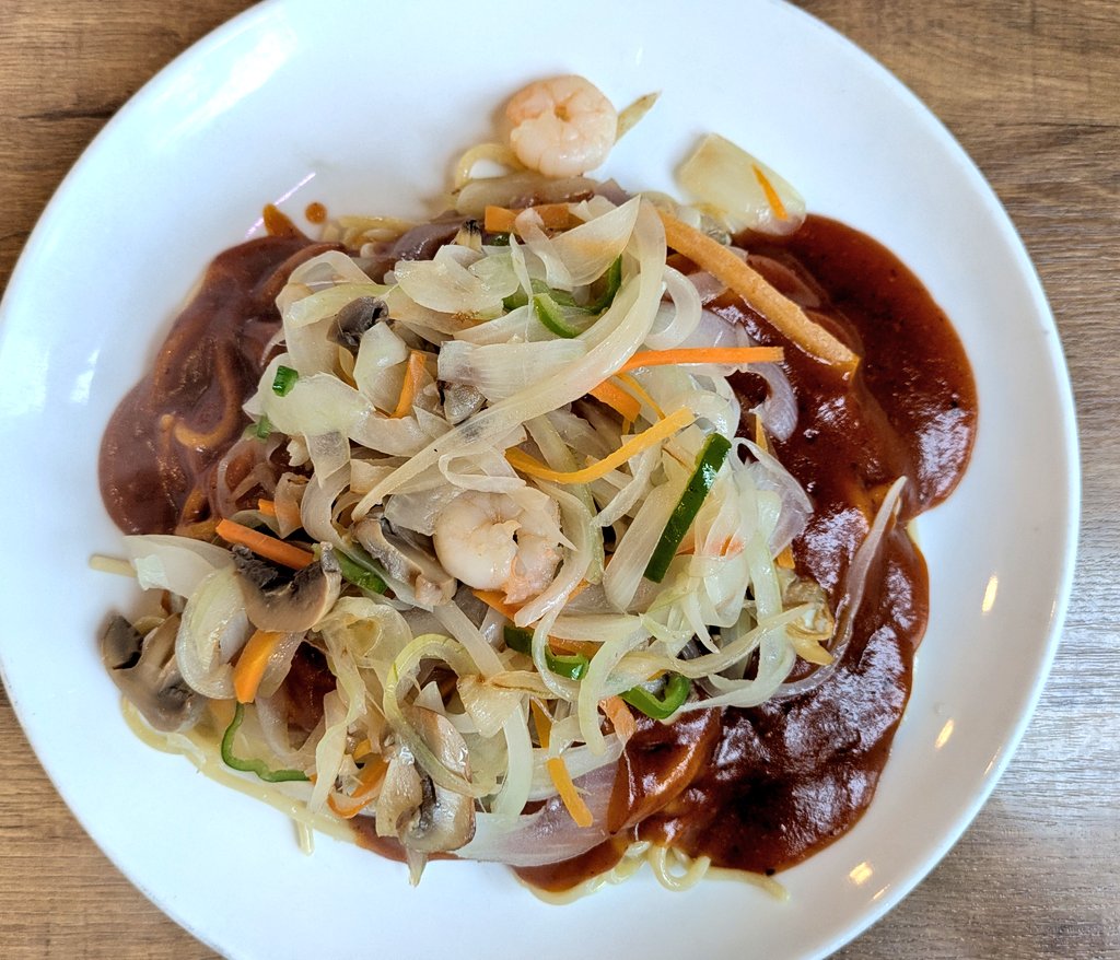 kaoran33's tweet photo. 今日のお昼は〜あんかけパスタに
久しぶりにあんかけパスタを食べたけど〜ここのお店のは美味しかったな
レギュラー麺350g食べきれず😂
#パス太あんかけ亭
#愛知県
#春日井市
#あんかけパスタ 
ミラネーズ1,050円
アメリカン1,100円 https://t.co/GN0za67tqA