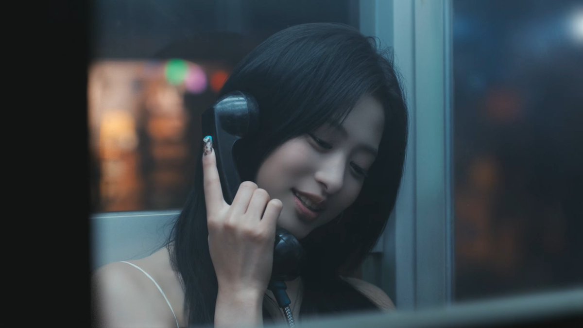 ahyeonpicture's tweet photo. ahyeon is so beautiful!! https://t.co/4b60JSuSmb